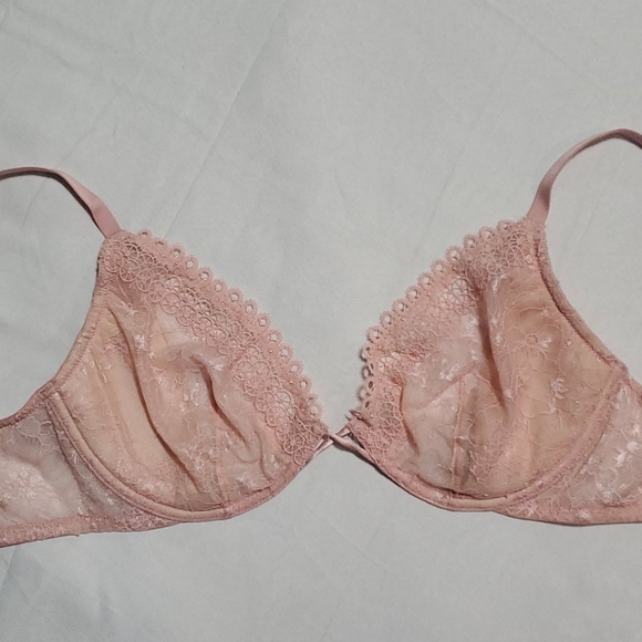 Victoria Secret Unlined Bra - Picture 3 of 5
